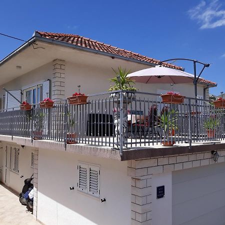 Quality Vila "Comfort" Trogir Eksteriør billede