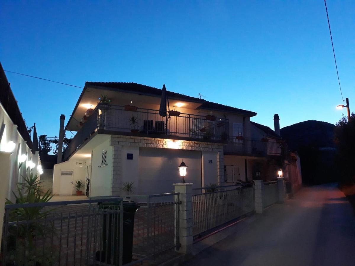 Quality Vila "Comfort" Trogir Eksteriør billede
