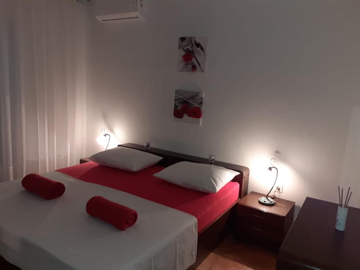 Quality Vila "Comfort" Trogir Eksteriør billede