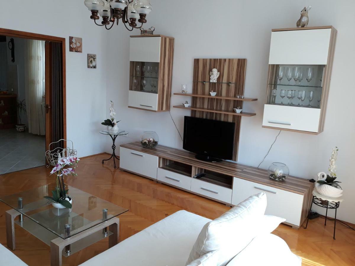 Quality Vila "Comfort" Trogir Eksteriør billede